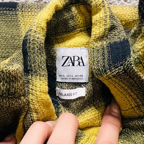 Vintage Y2K Zara Knitted Yellow Black Flannel Medium Buttondown Outdoor Layer - Picture 4 of 4